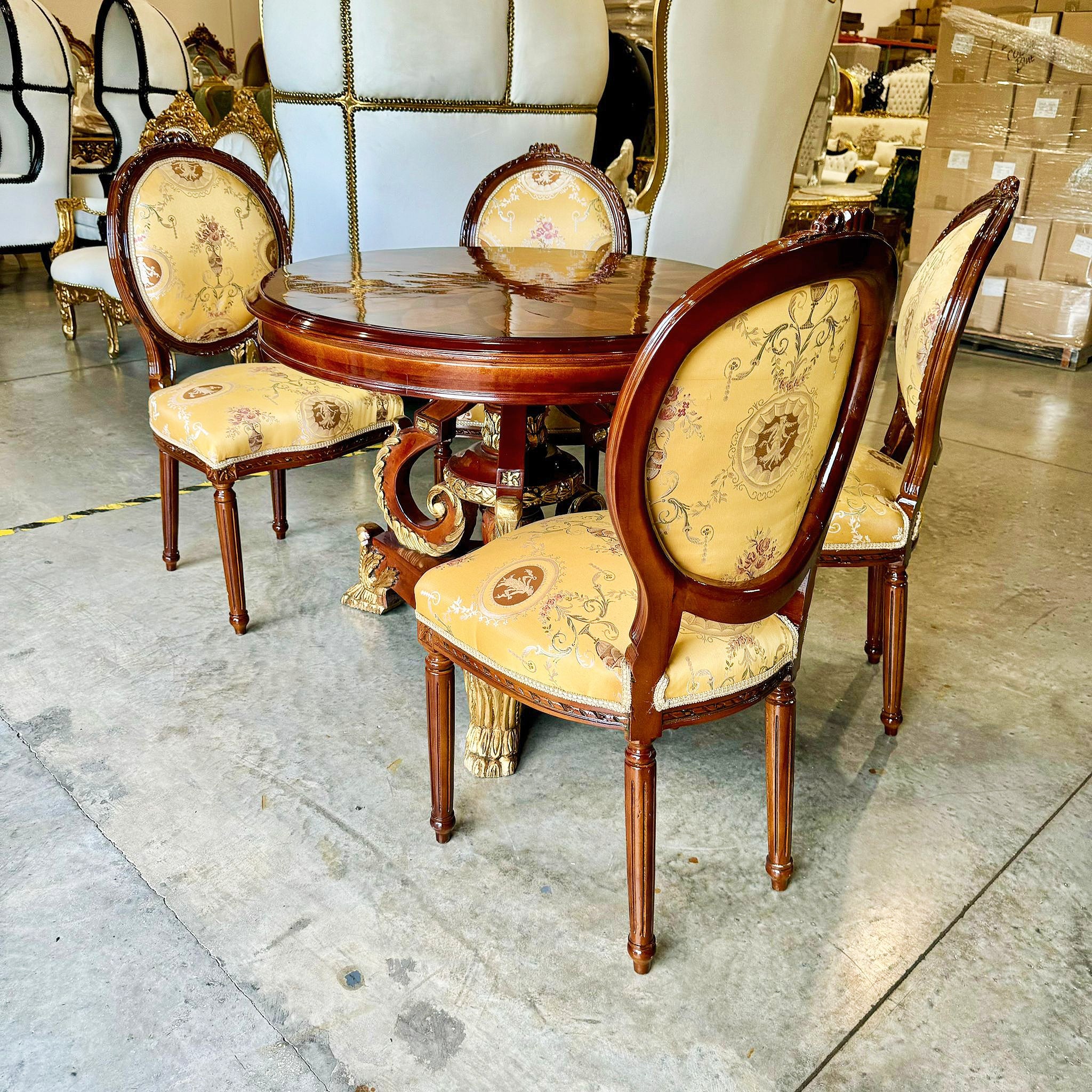 Dining SET French Style *5 Pieces* Dining Room *4 Chairs and a Dining Table*
