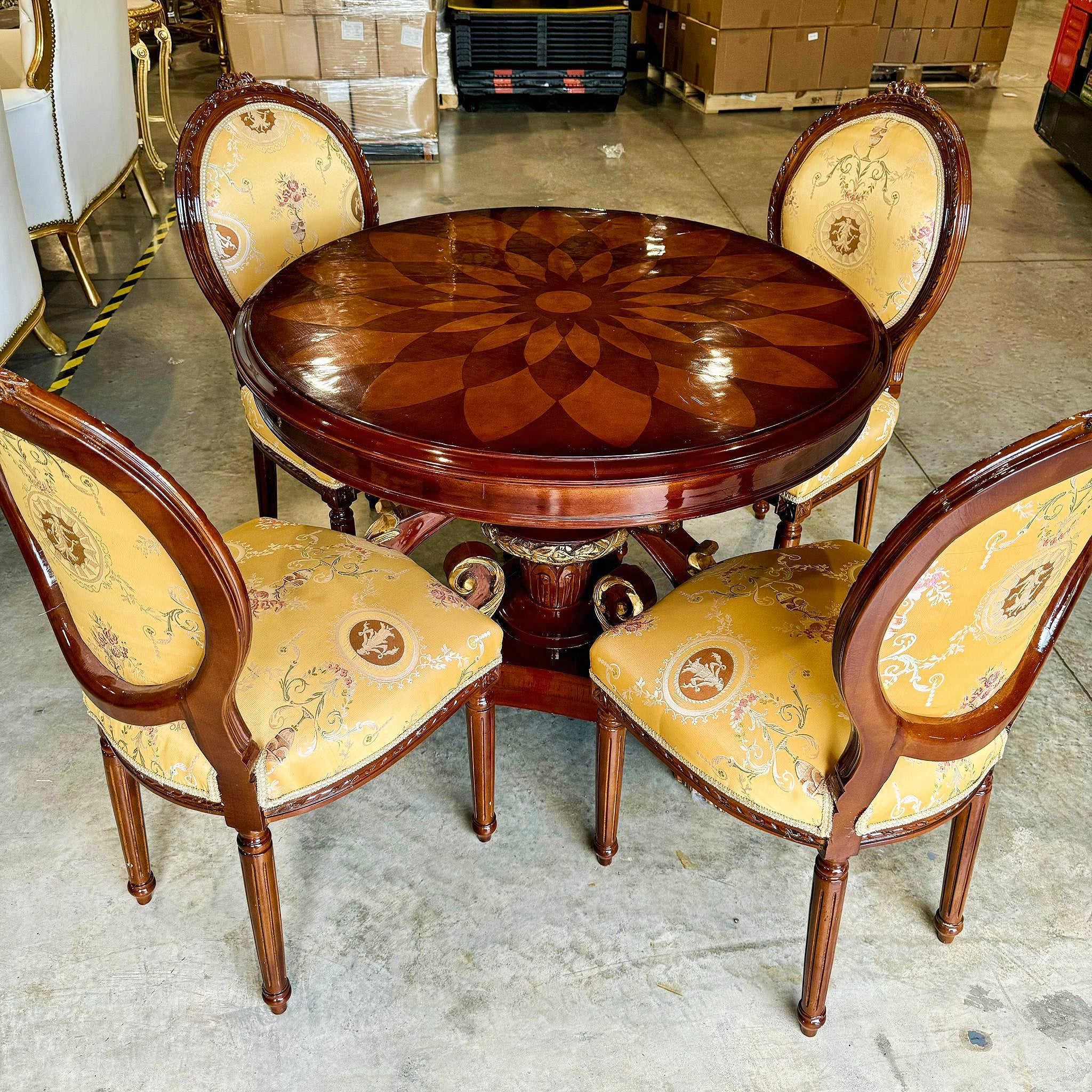 Dining SET French Style *5 Pieces* Dining Room *4 Chairs and a Dining Table*