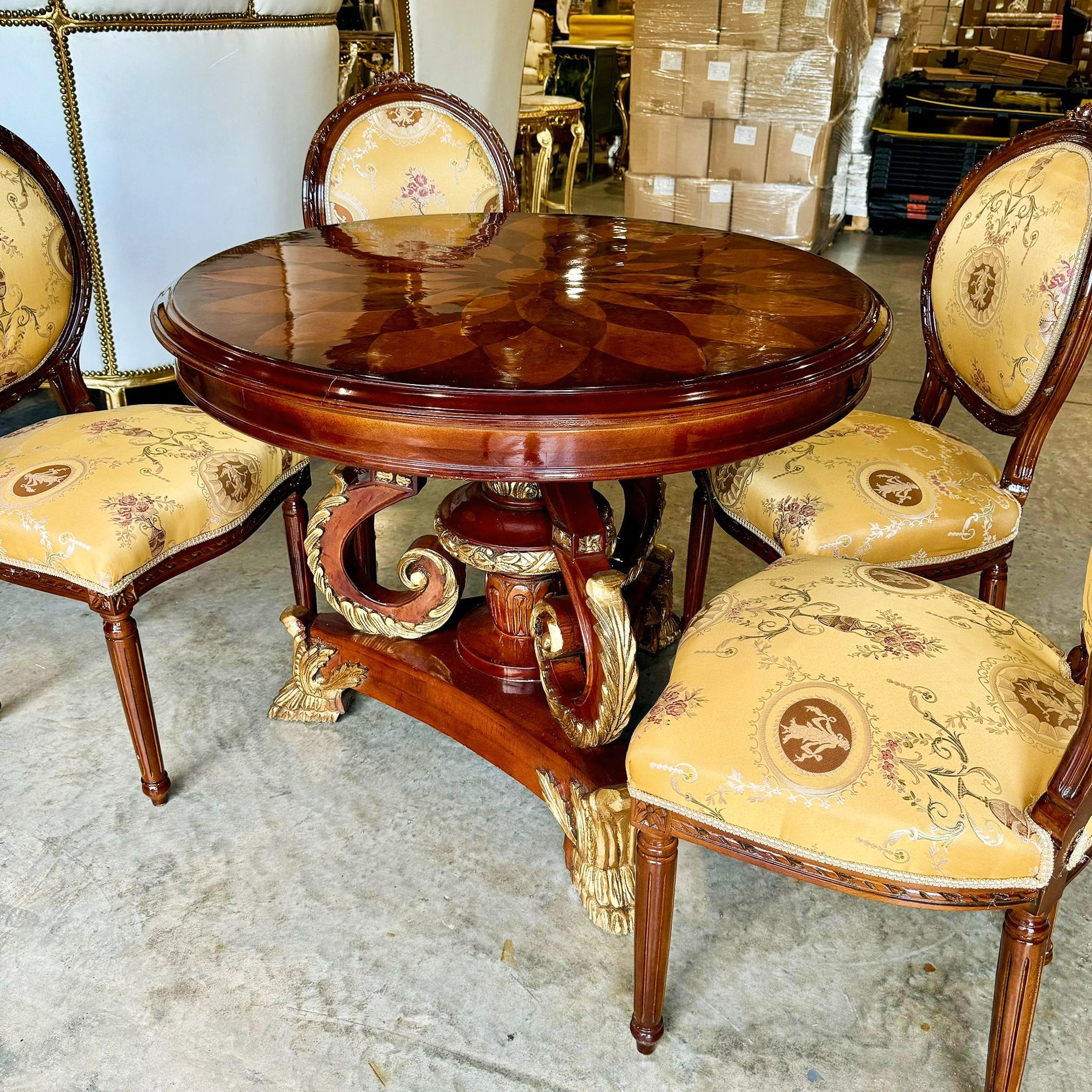 Dining SET French Style *5 Pieces* Dining Room *4 Chairs and a Dining Table*
