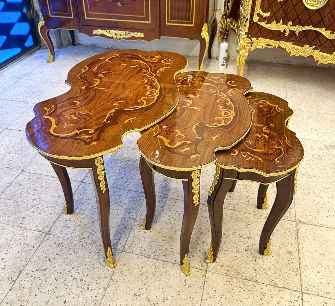 French Style Nesting Tables – Wood and Gold Set of 3 Louis XV