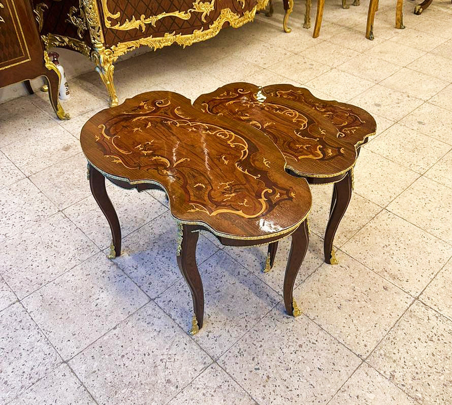 French Style Nesting Tables – Wood and Gold Set of 3 Louis XV