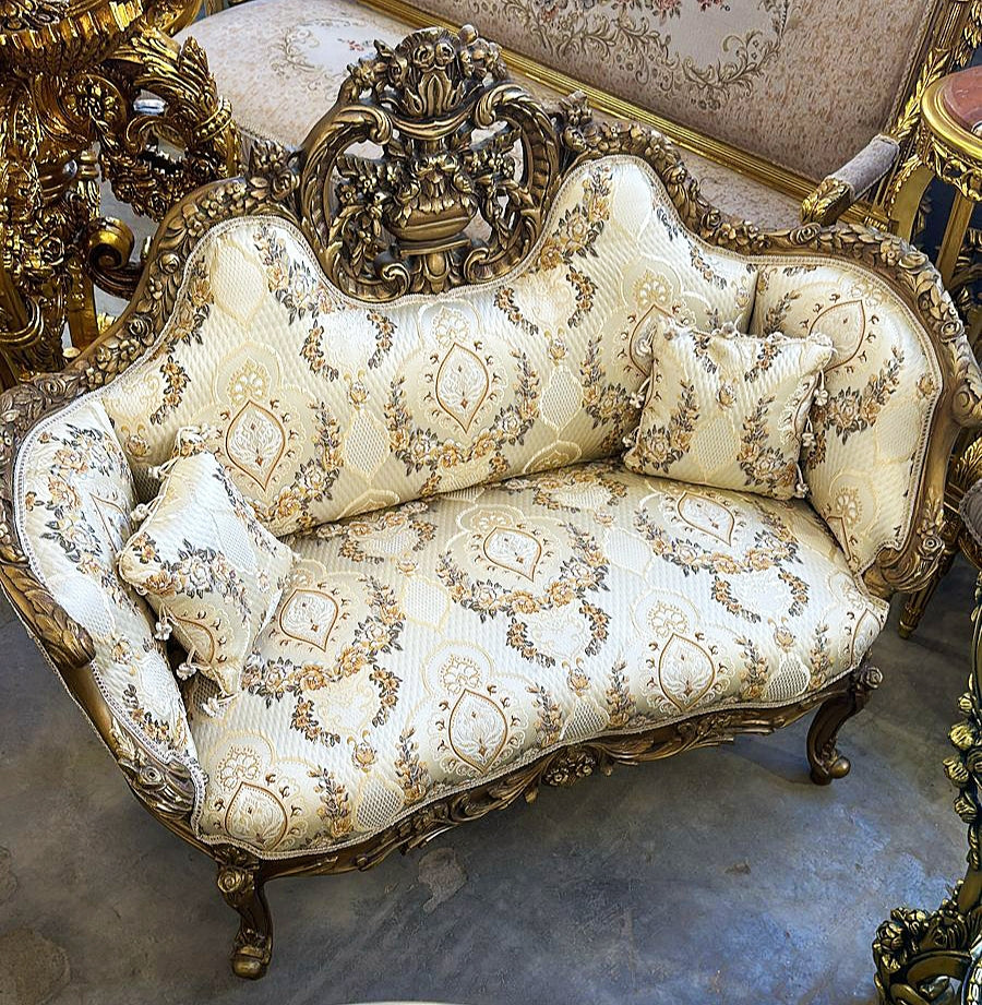 Antique-Inspired French Settee – White Beige Upholstery & Gold Detailing