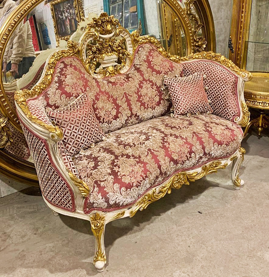 French Style Red Wine Small Settee Gold Leaf Details Bench Furniture Home