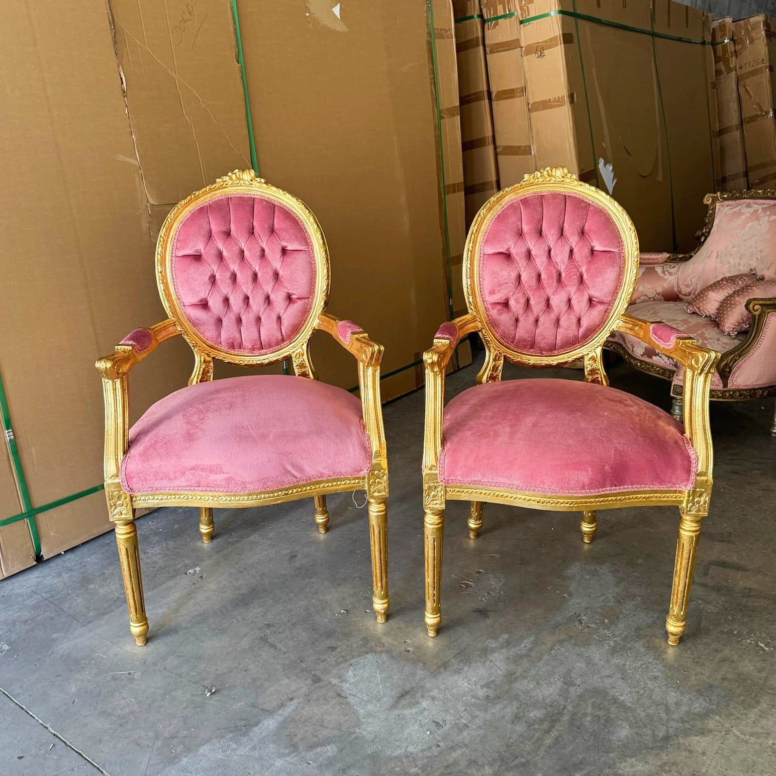 Pink Velvet Chair French Style Tufted with Gold Details Rococo Baroque