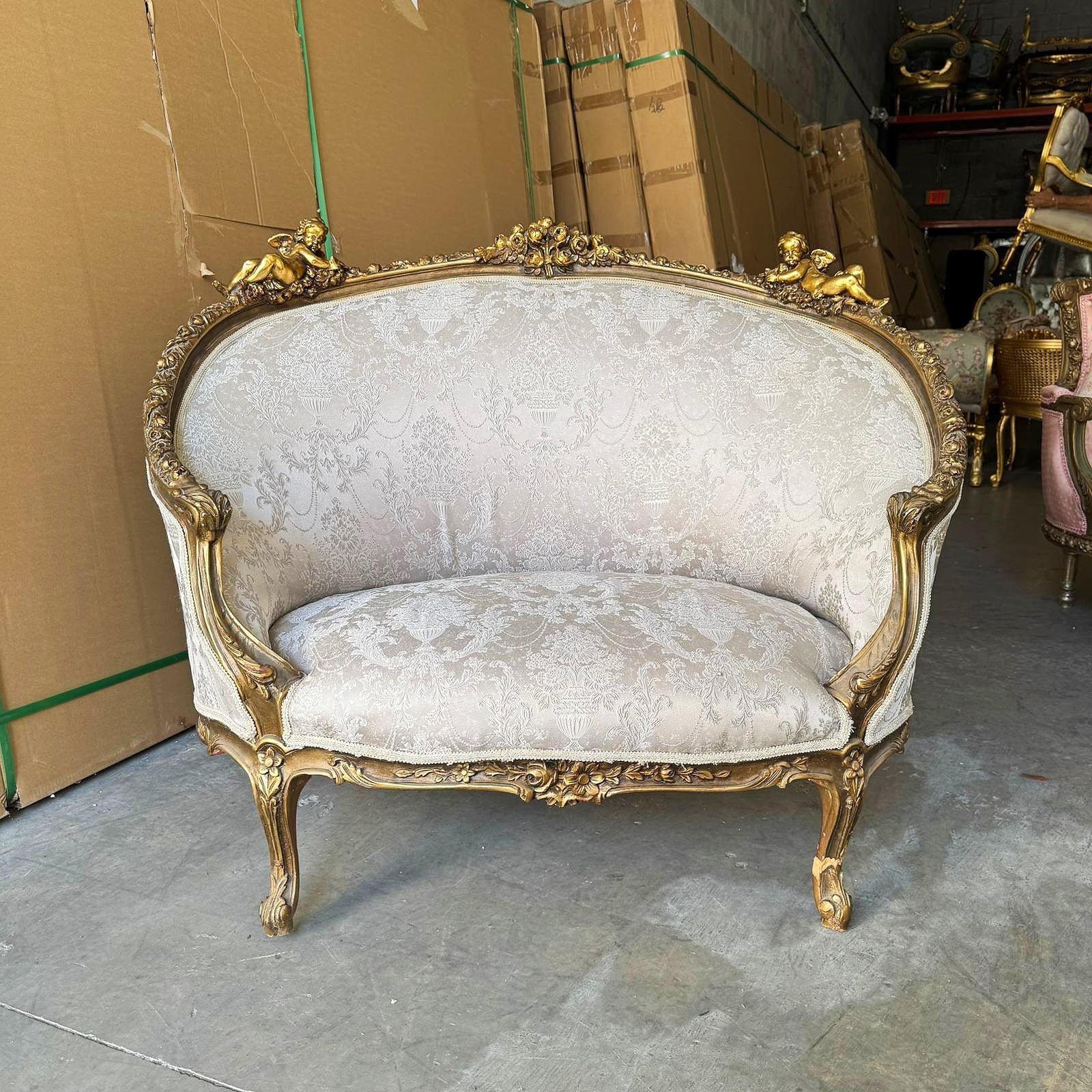 Romantic Sofa French Style White and Beige Damask Fabri Rococo Furniture