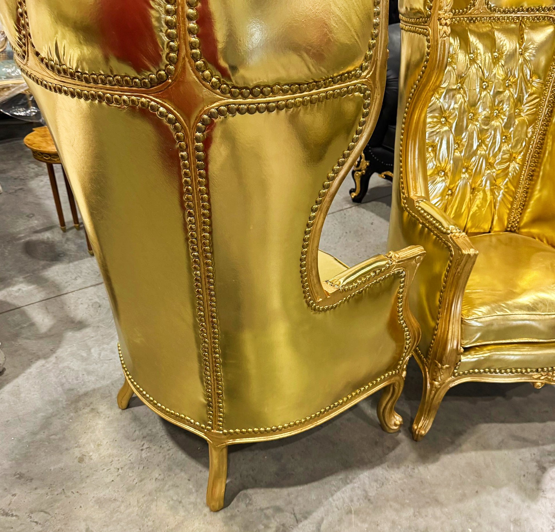 Balloon Chair French Style Golden High-Back Canopy Lacquer Chair