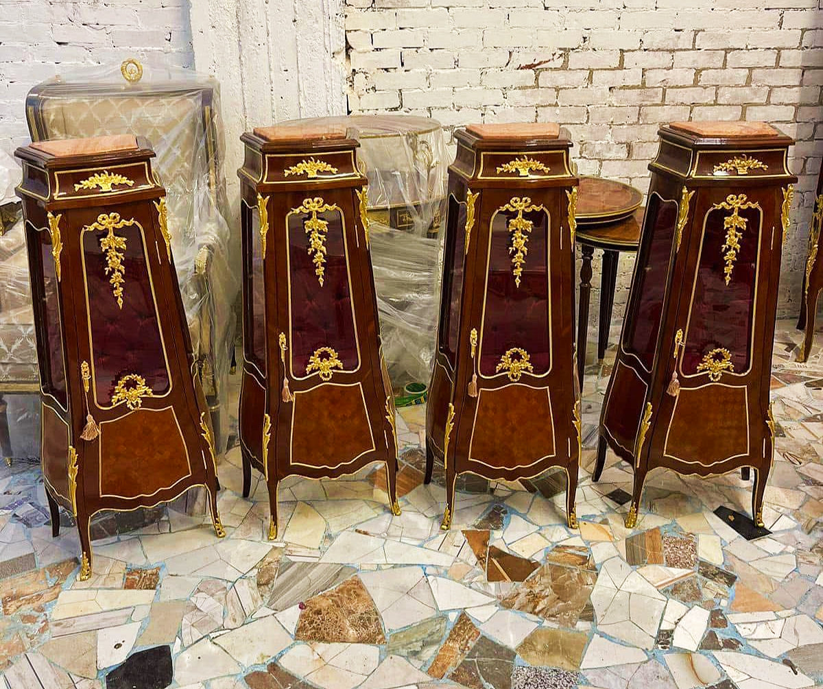 Inlaid Display Cabinet French Style – Brown Vitrine with Gold Leaf Details