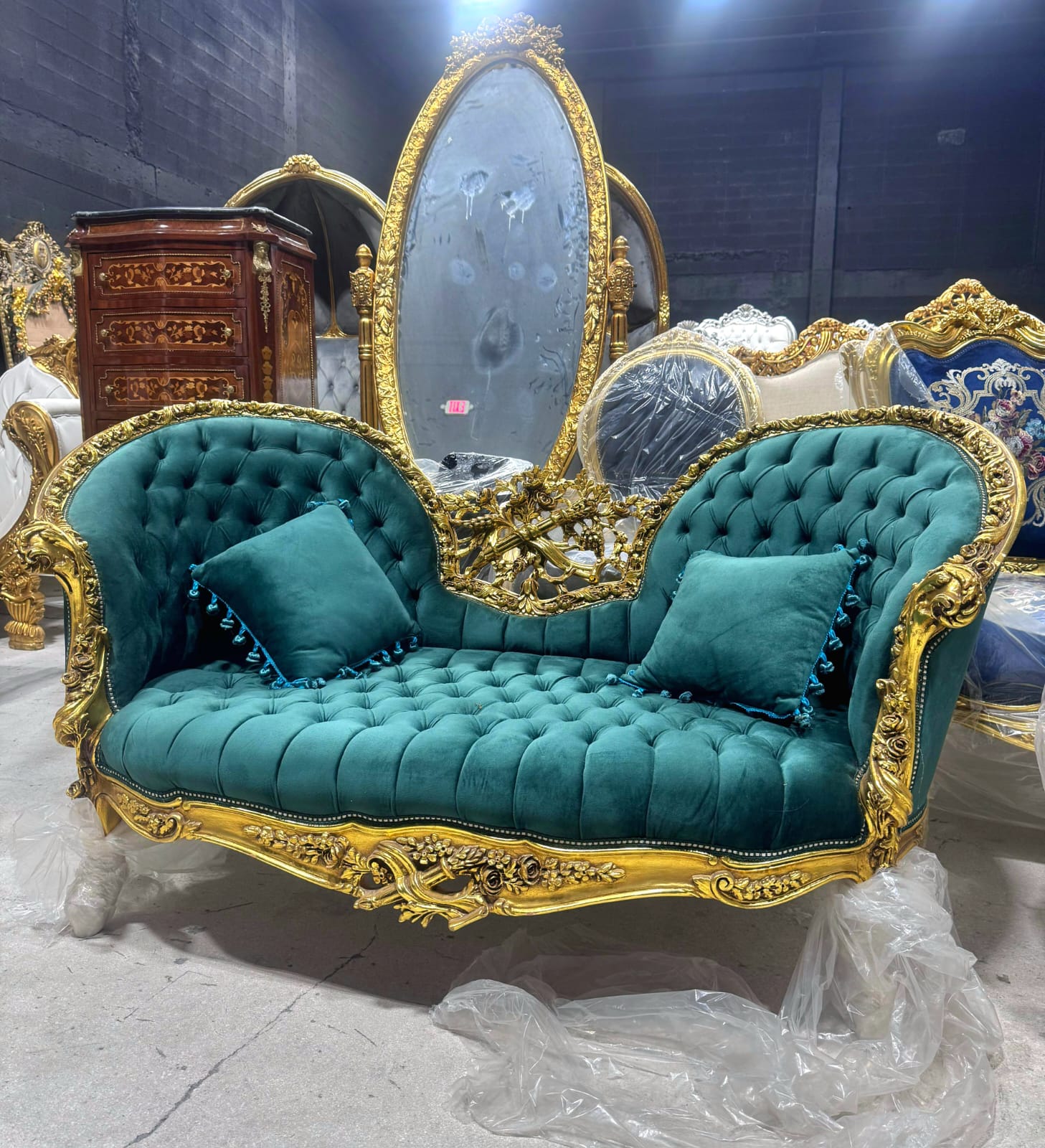French Baroque Style Settee – Green Forest Velvet Tufted Sofa with Gold Leaf Frame