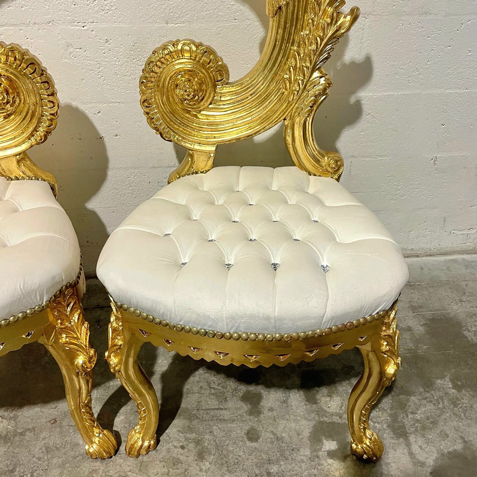 Italian Baroque White Chair – High Back & Gold Leaf Details