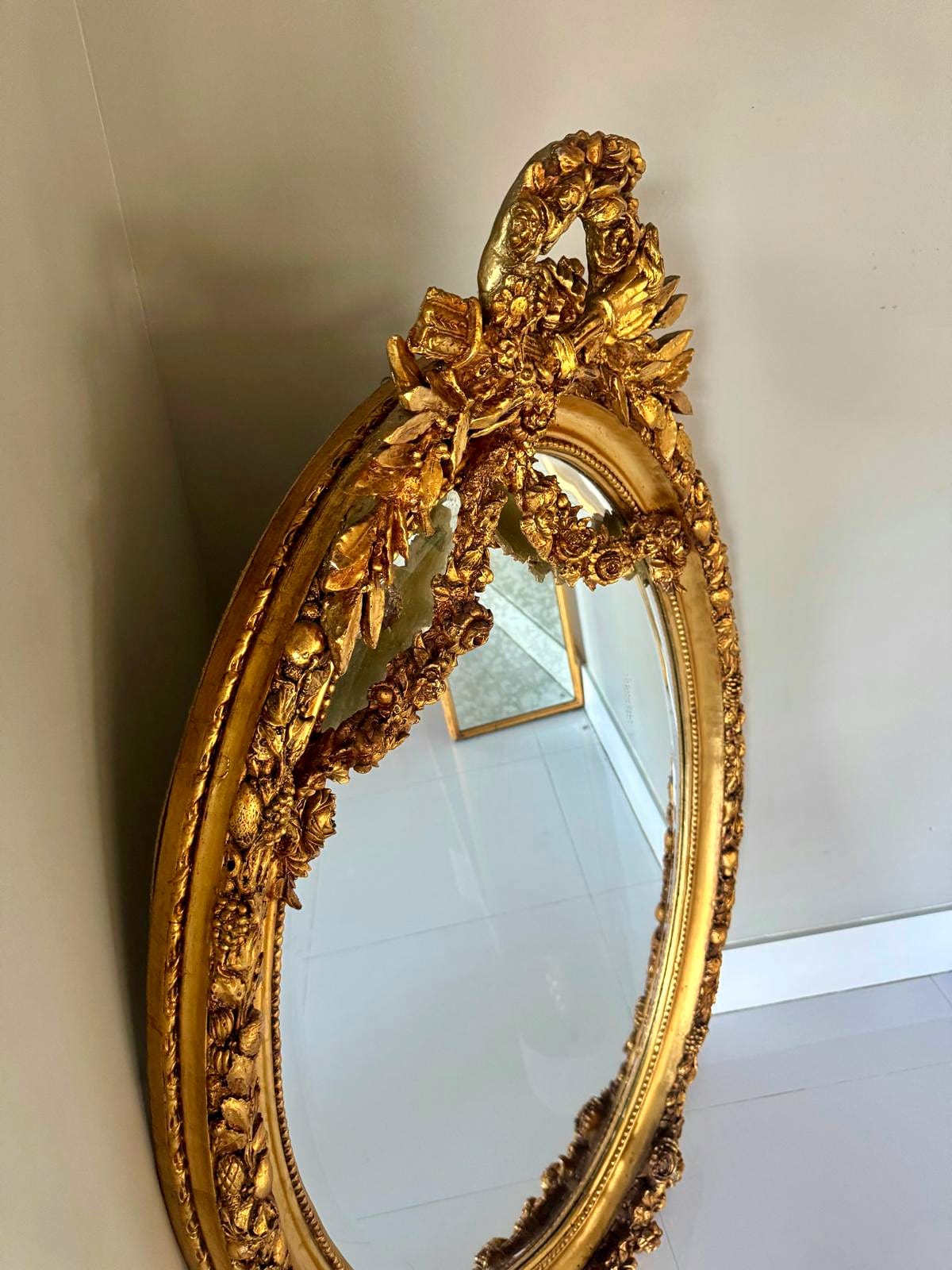 Italian Oval Wall Mirror – Gold Leaf Frame with Flowers
