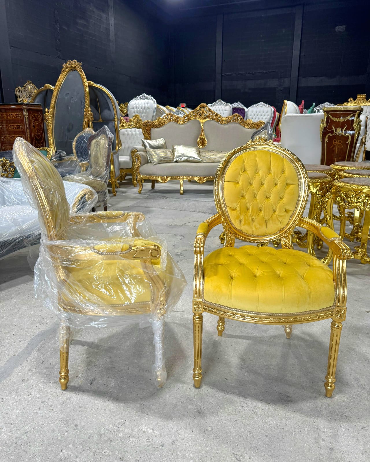 French Rococo Baroque Golden Yellow Velvet Chair with Exquisite Gold Leaf Details