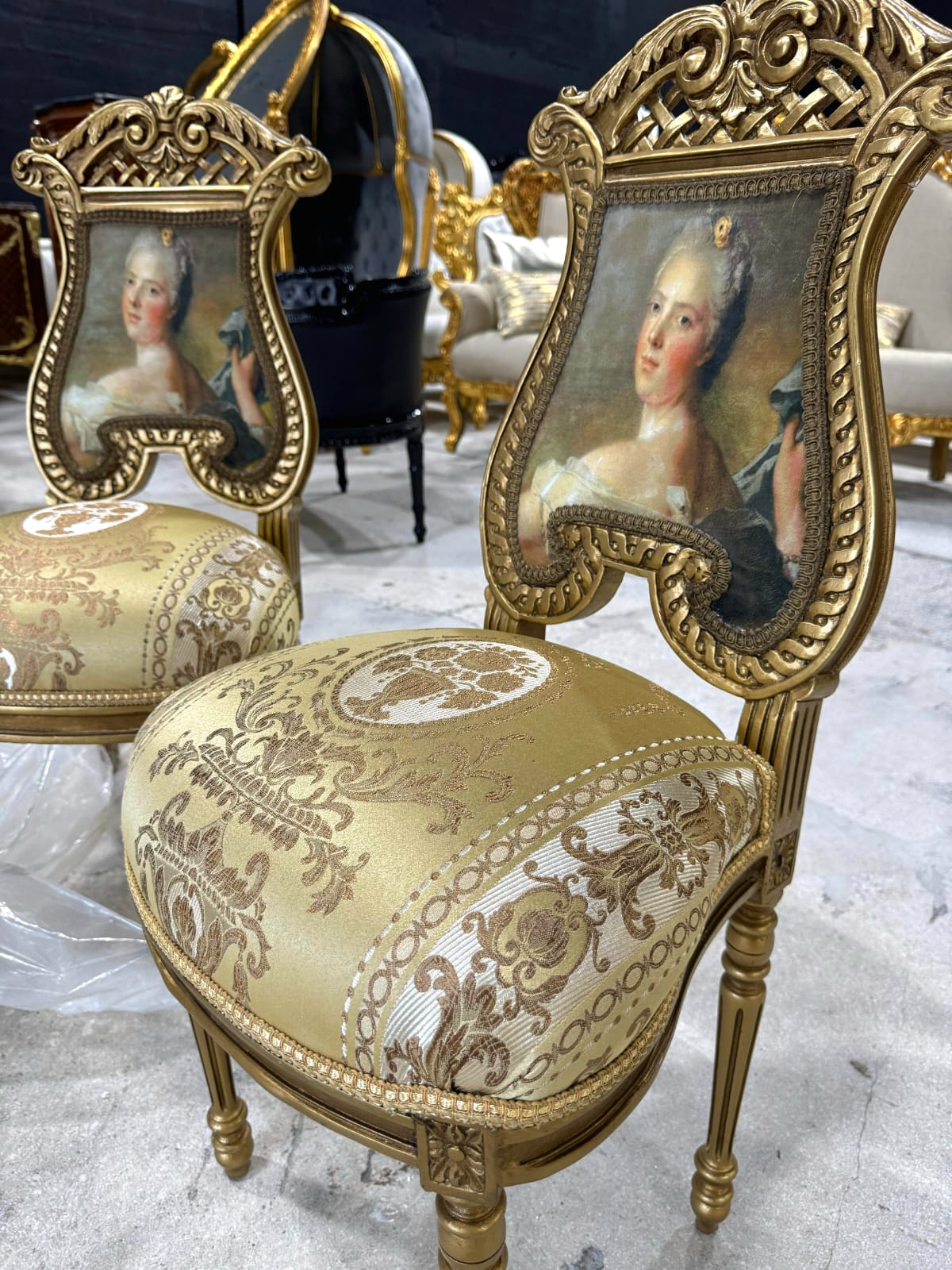 French Rococo Gold Throne Chair with Lady Portrait – Luxurious Baroque Statement Piece