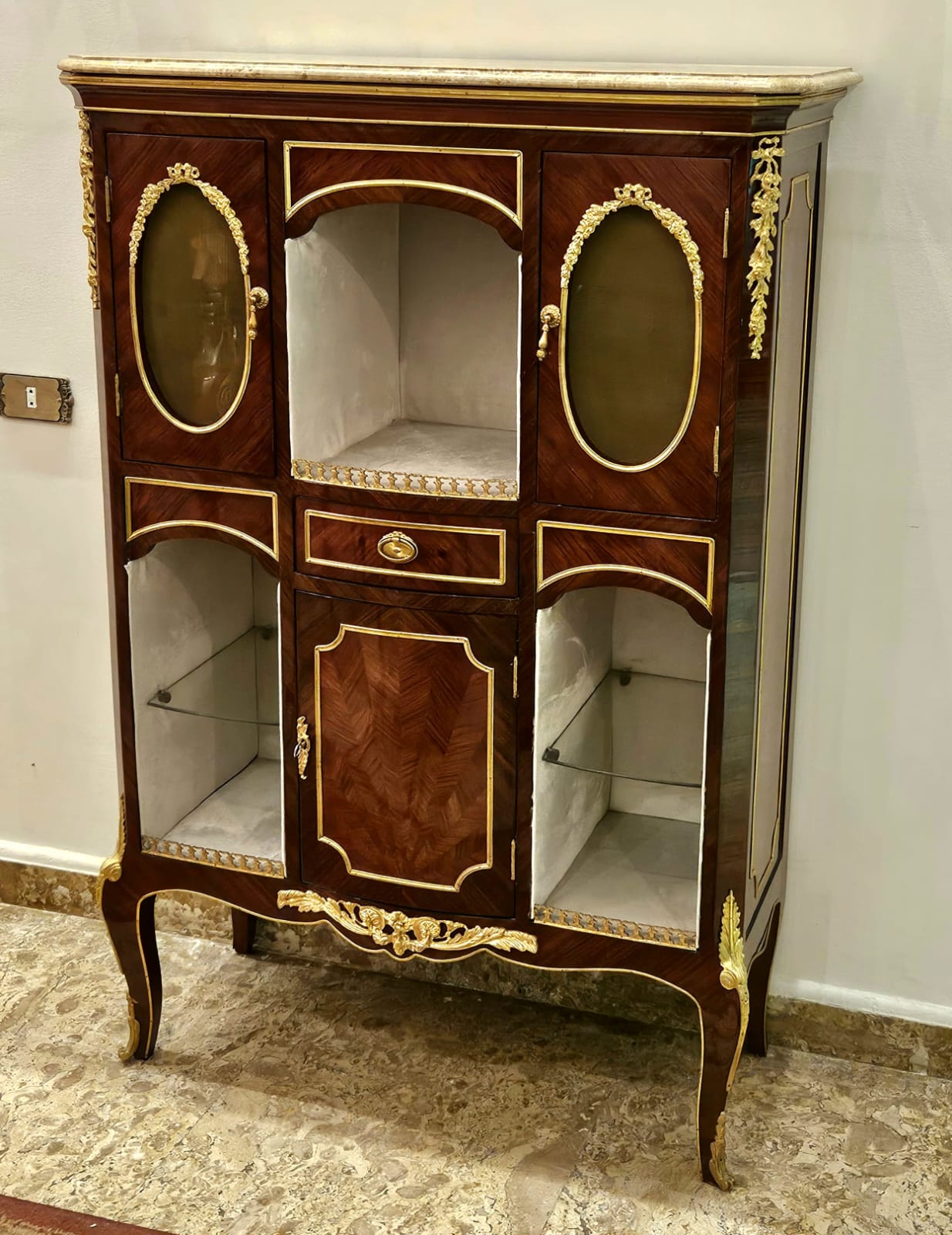 French Louis XV Style Display Cabinet with Marble Top, Glass Shelves & Gold Bronze Accents