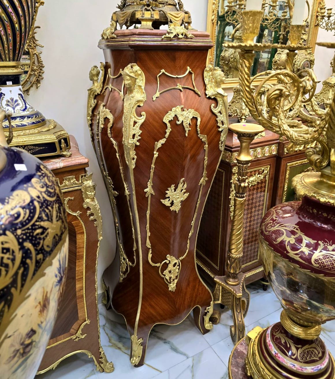 Rococo Style Pedestal Column – Multicolor Marble Top with Bronze & Gold Leaf Details