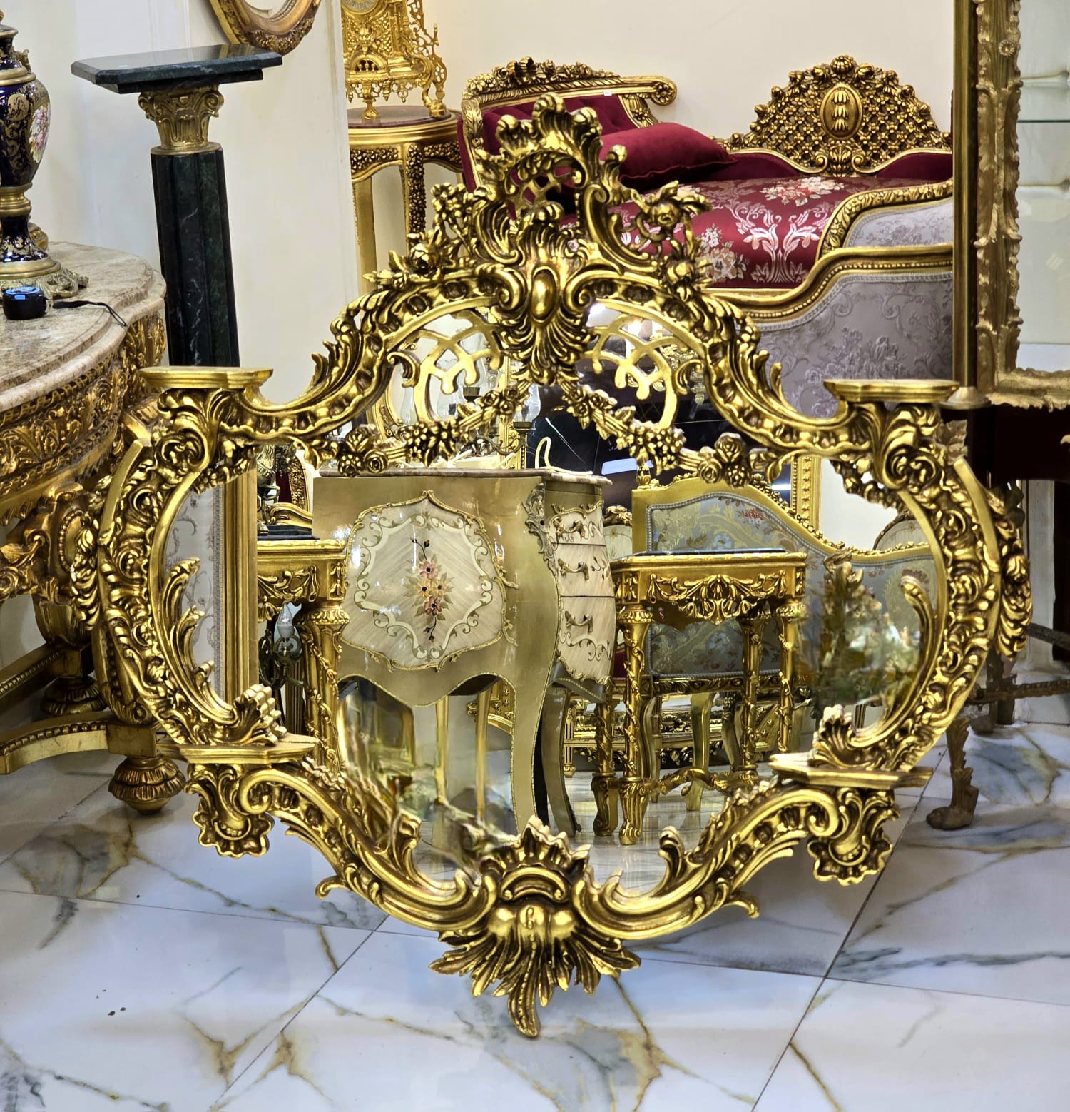 Vintage French Baroque Wall Mirror – Ornate Gold Leaf Botanical Frame
