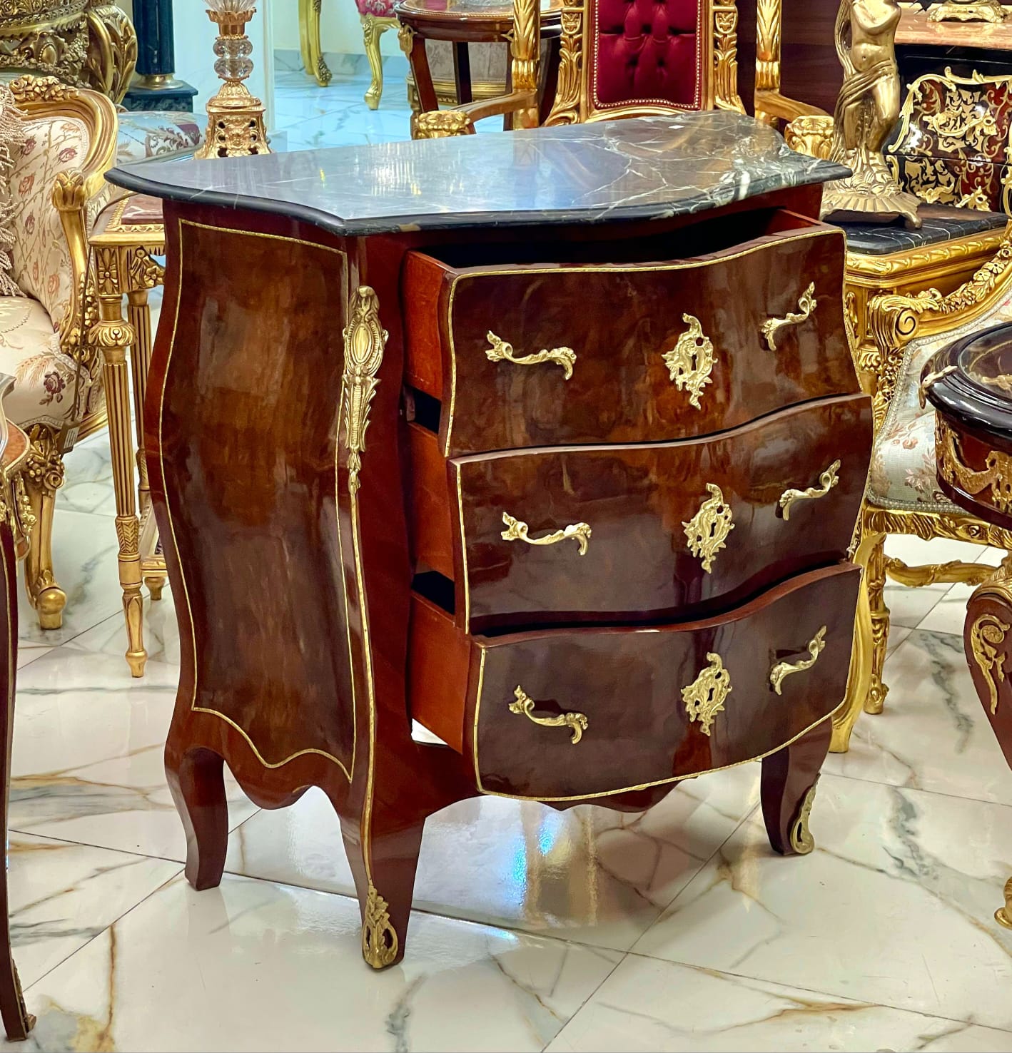 French Louis XV Marble Top Commode with Bronze Mounts & Three Drawers – Elegant Bombe Chest