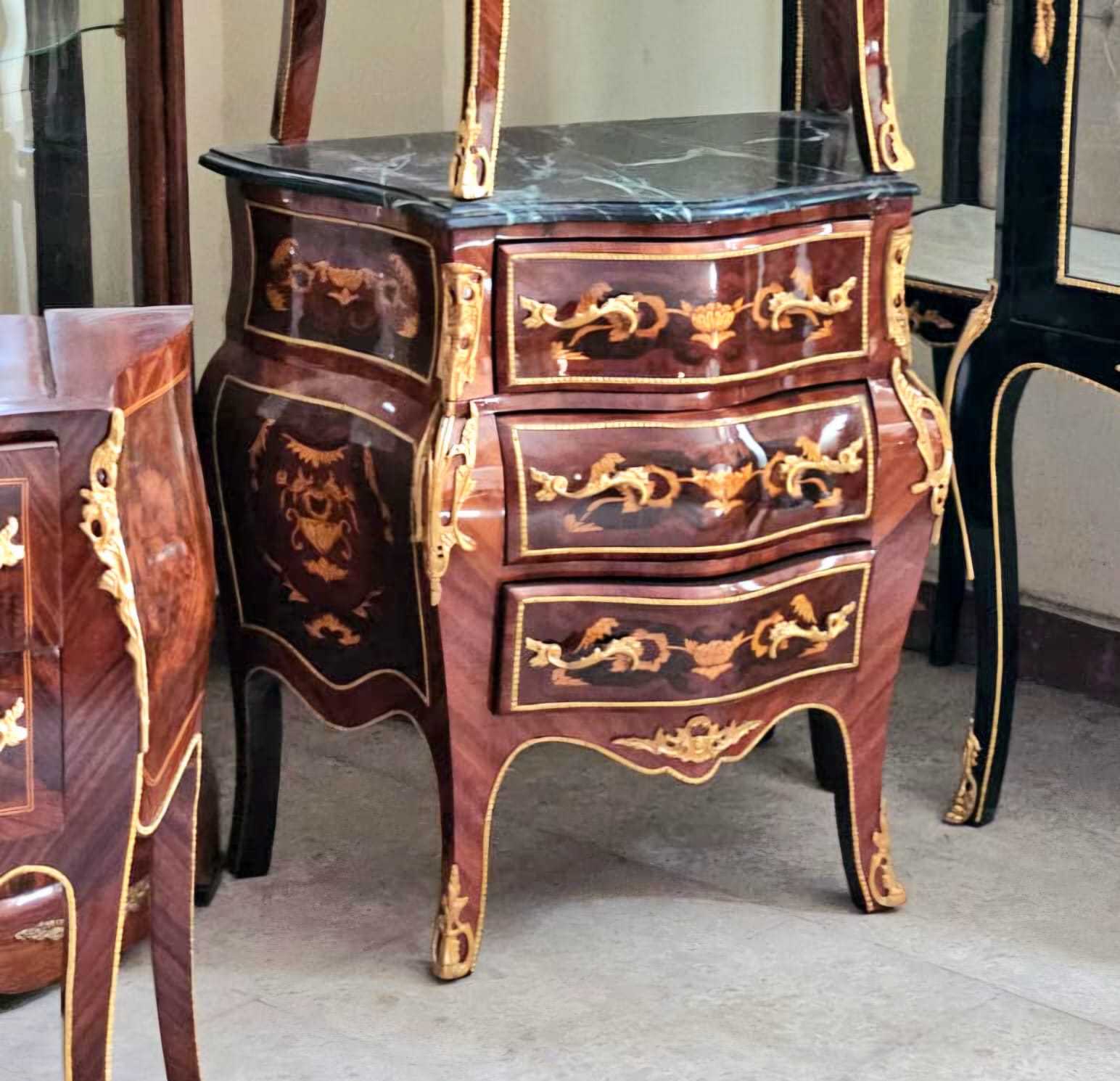 French Louis XV Marble Top Commode – Elegant Bombe Chest with Three Drawers