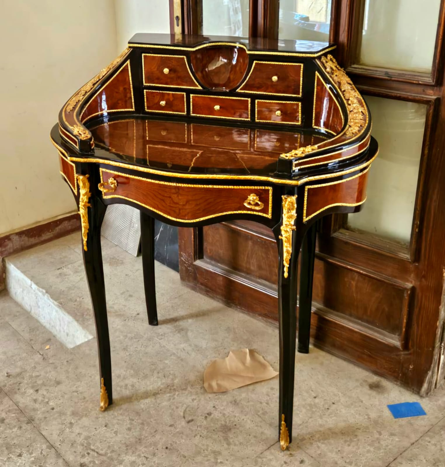 French Ladies Writing Desk with Gallery Rail & 6 Drawers – Bronze Mounted Vanity Desk