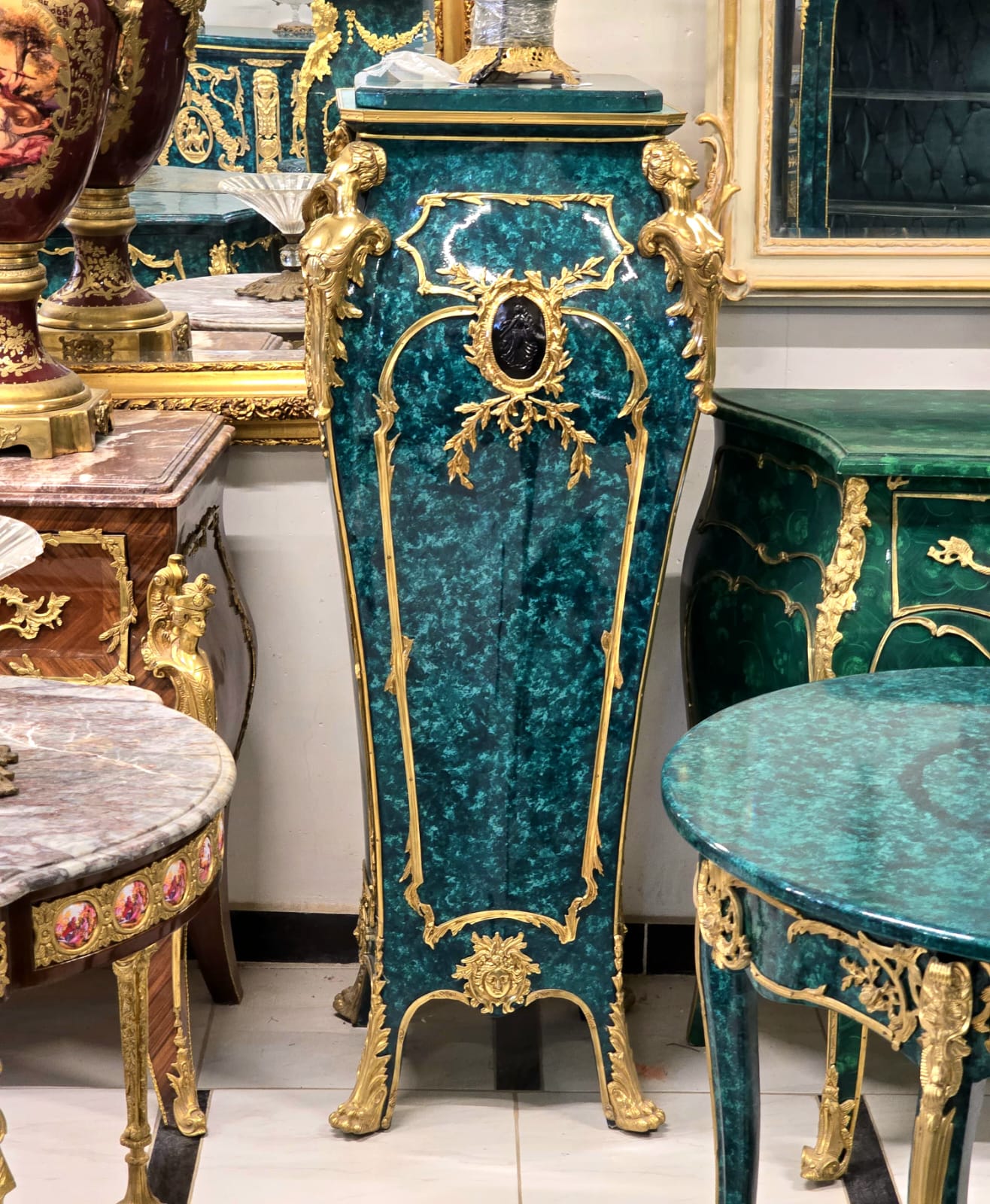 French Louis XV Emerald Green Pedestal with Gilded Bronze Mounts & Hand-Applied Gold Leaf