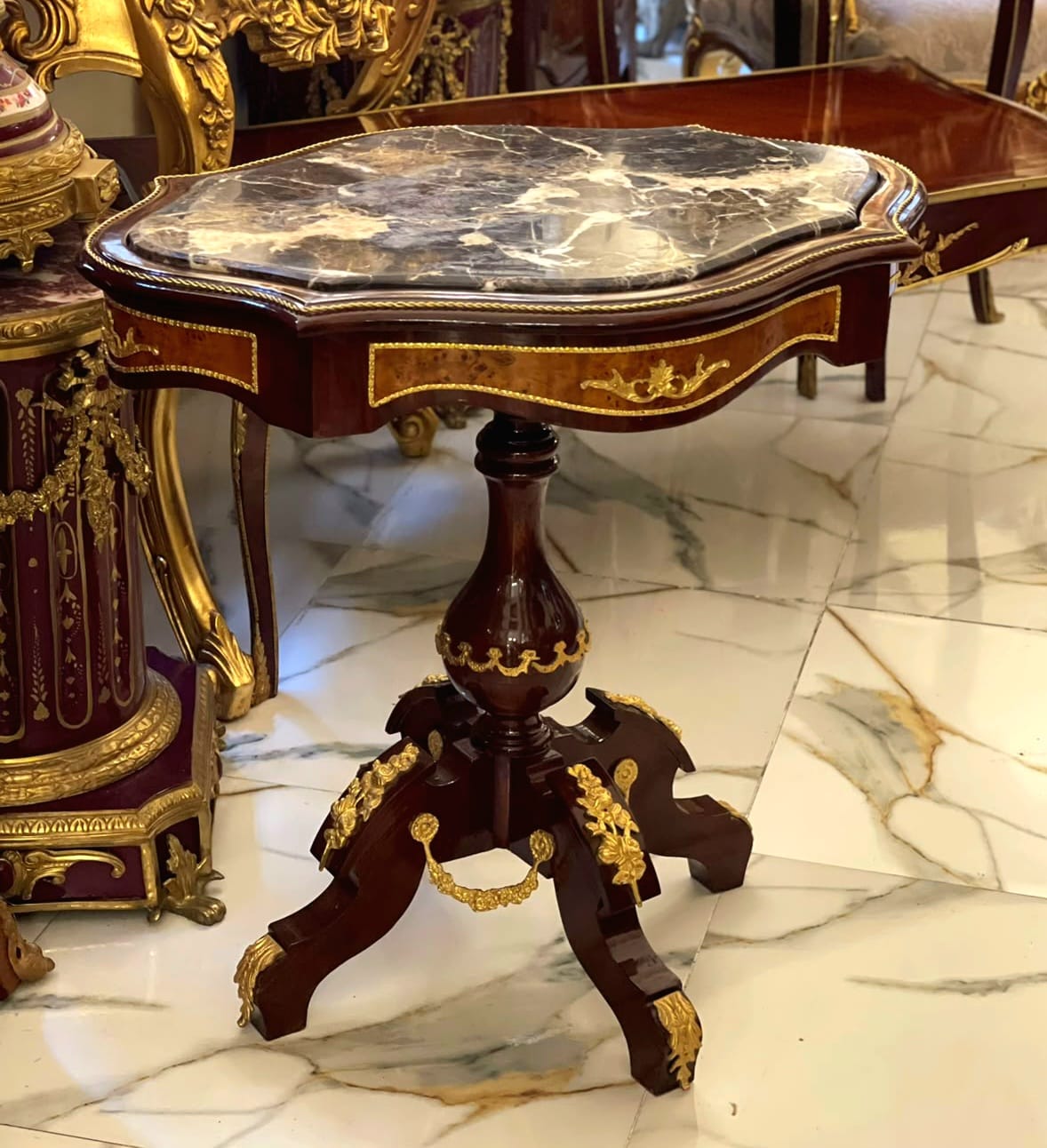 Round French Occasional Table with Gold Leaf Details & Elegant Hardwood Frame