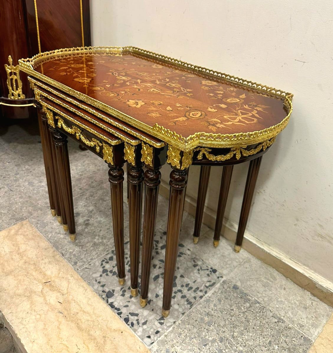 French Style Nesting Tables – Set of 4 Wooden Side Tables with Gold Leaf Details