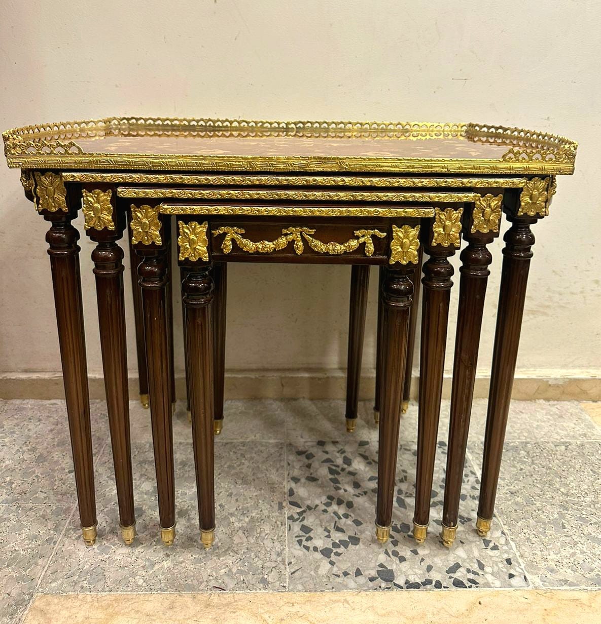 French Style Nesting Tables – Set of 4 Wooden Side Tables with Gold Leaf Details