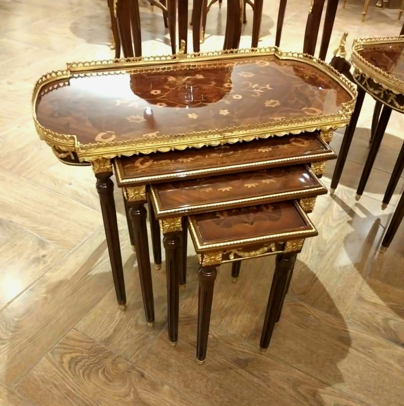 French Style Nesting Tables – Set of 4 Wooden Side Tables with Gold Leaf Details