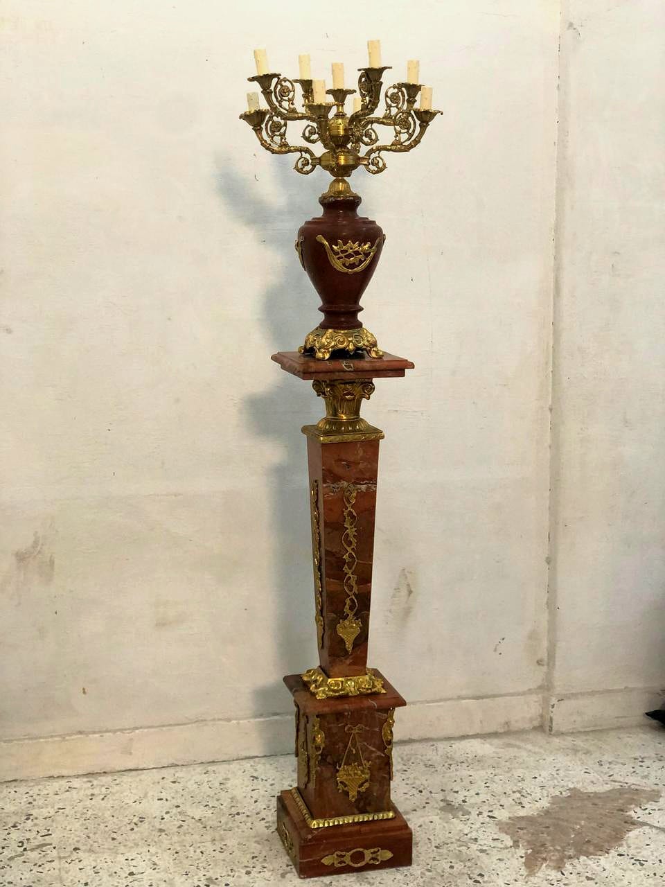 French Burgundy Pedestal with Candelabra-Style Porcelain Vase – Bronze & Gold Leaf Details
