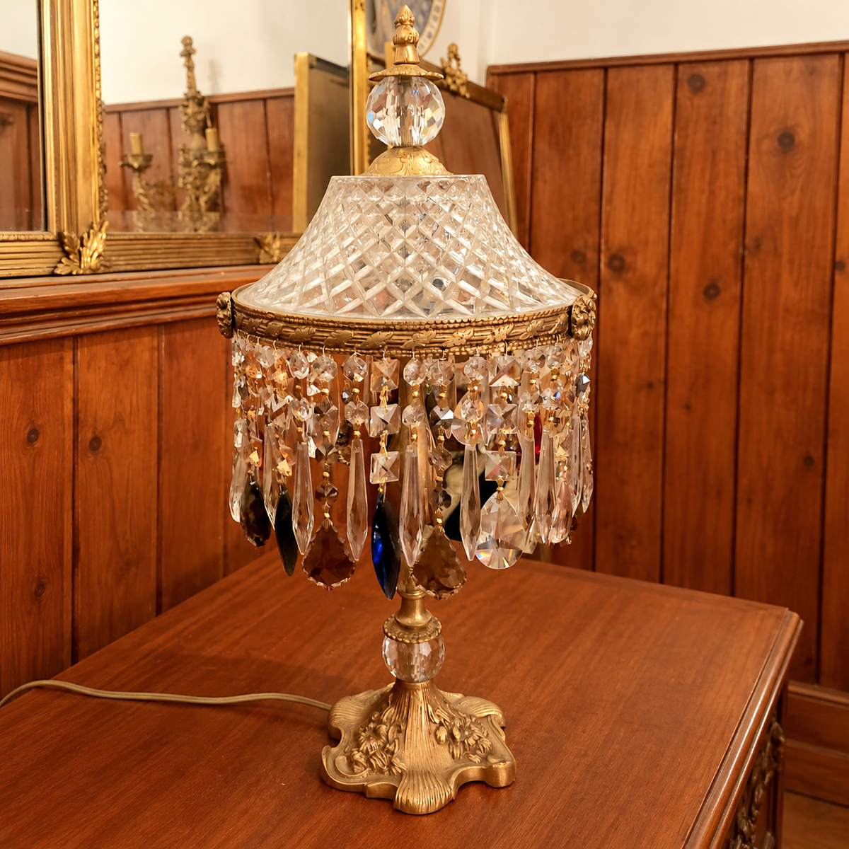French-Style Crystal Table Lamp – Cut Glass Shade, Cascading Crystal Drops & Gold Leaf Base