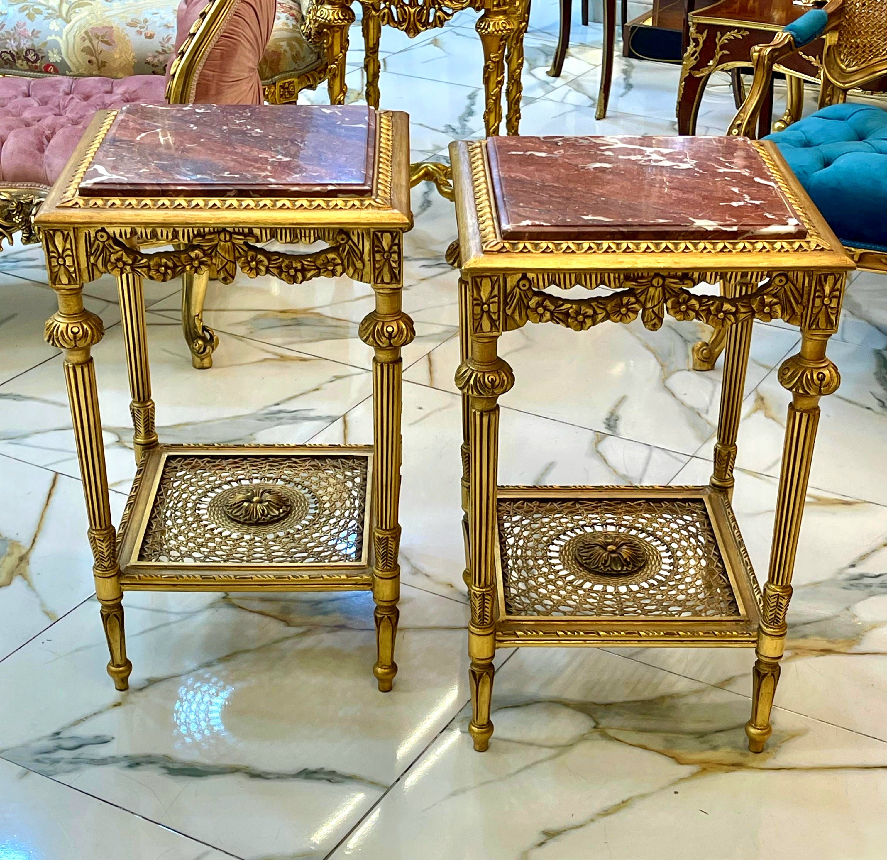 French Style Marble Topped Side Table – Gold Accents, Elegant Design
