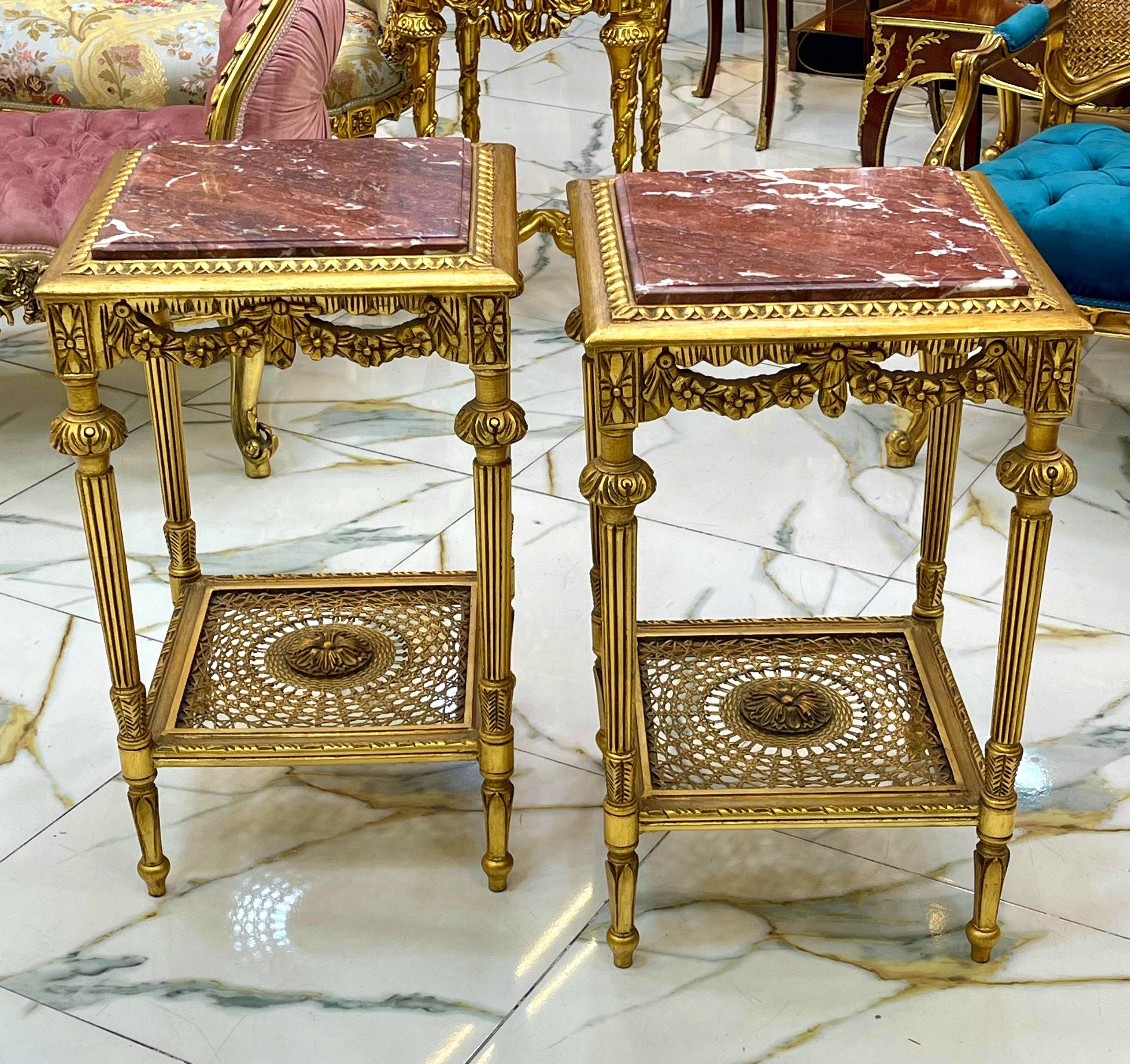 French Style Marble Topped Side Table – Gold Accents, Elegant Design