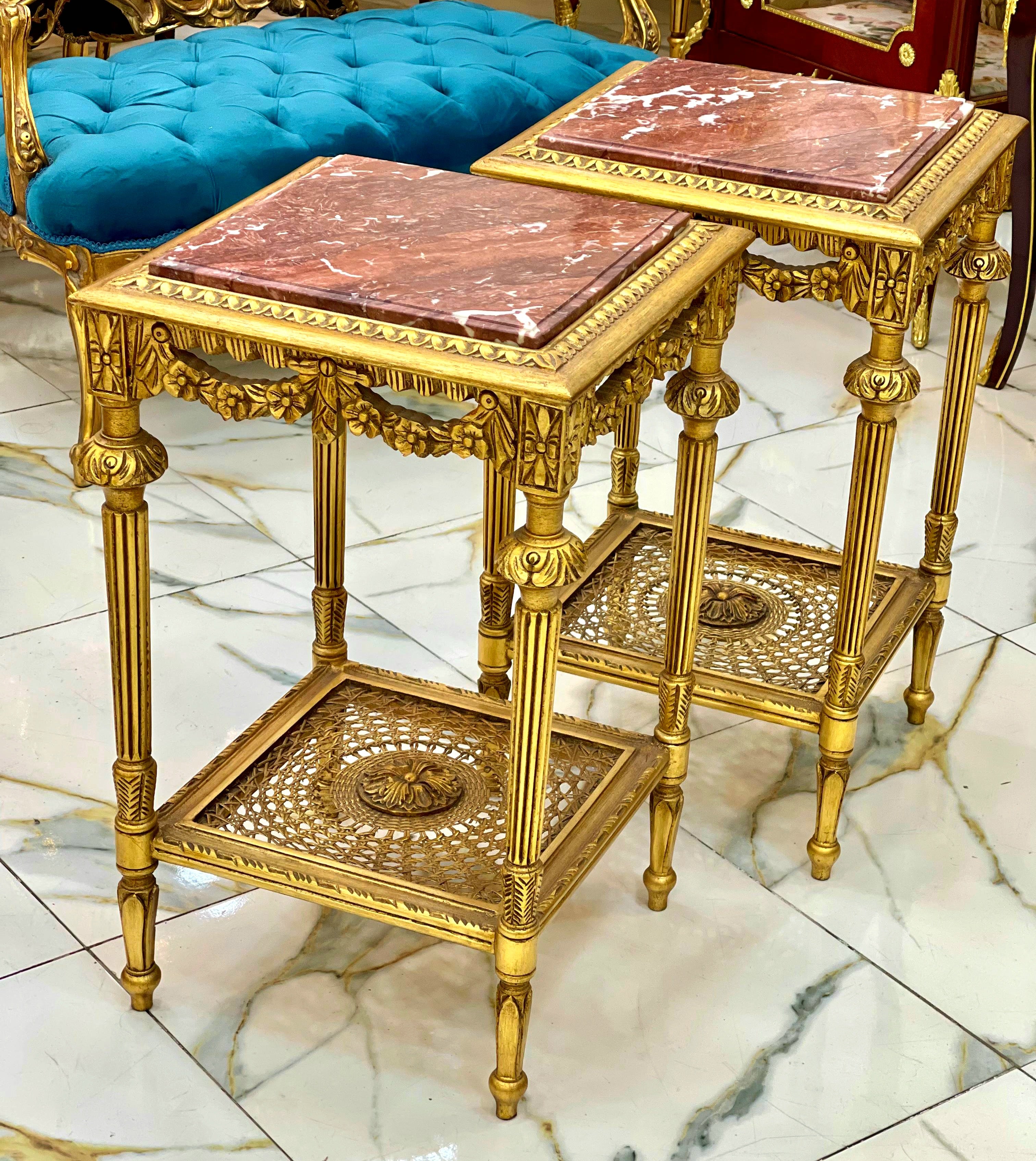 French Style Marble Topped Side Table – Gold Accents, Elegant Design
