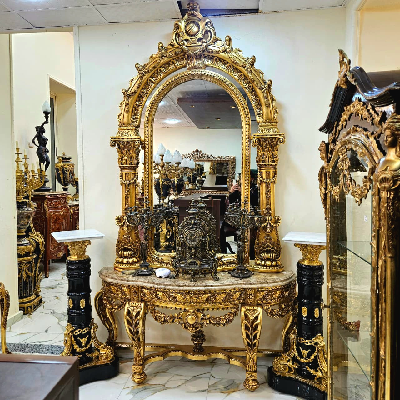 Palatial Rococo Gold Leaf Console Table with Beige Marble Top & Ornate Mirror Set