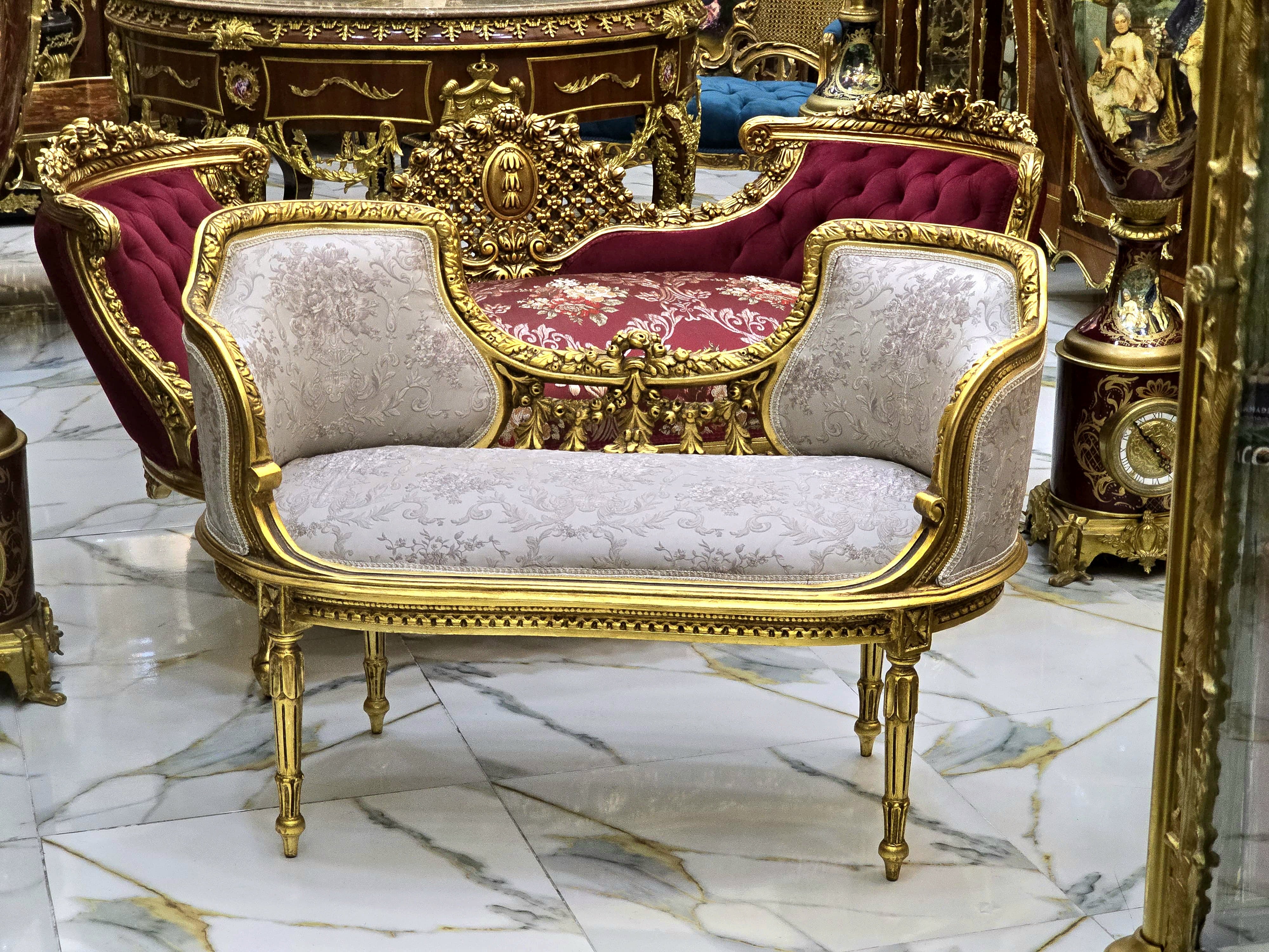 Bench – White Damask French Style with Gold Details | Rococo Furniture