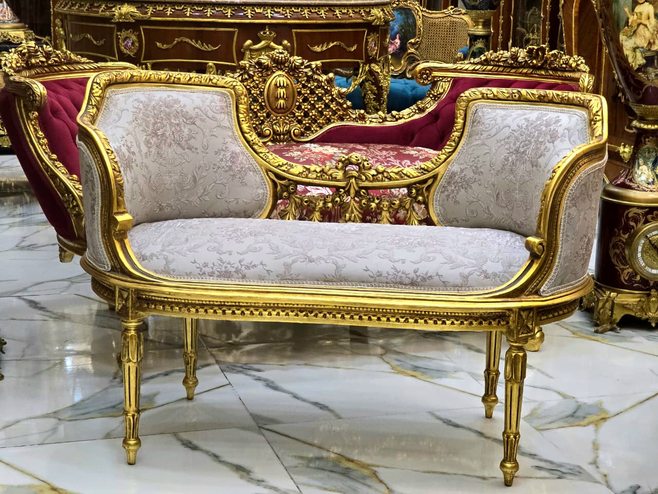 Bench – White Damask French Style with Gold Details | Rococo Furniture