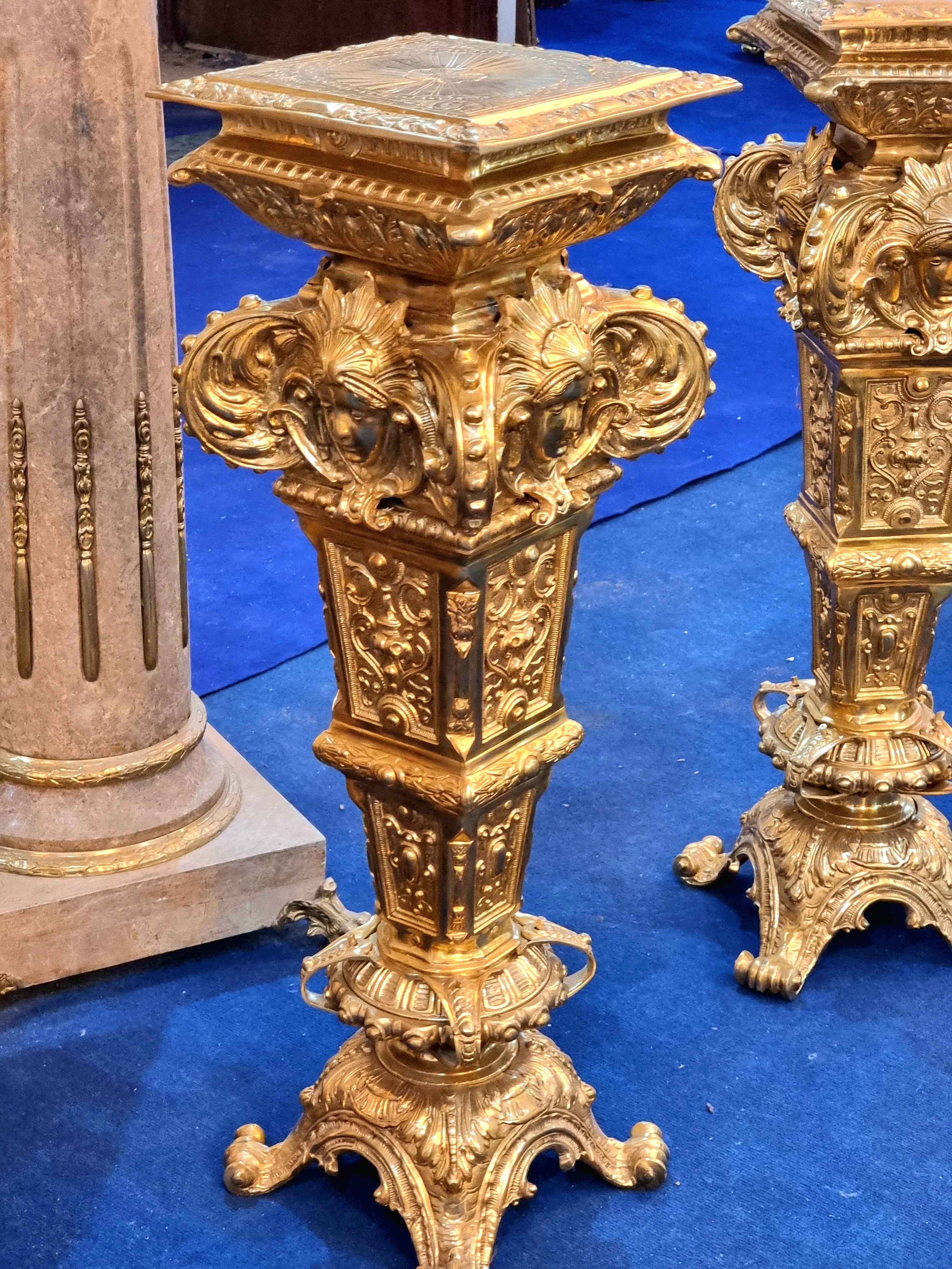 Grand Luxury Gold Leaf Pedestal with Marble Top – Handcrafted Ornate Display Stand with Bronze Details