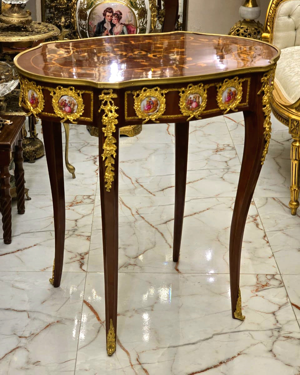 French Style Coffee Table – Wood Construction with Gold leaf Accents