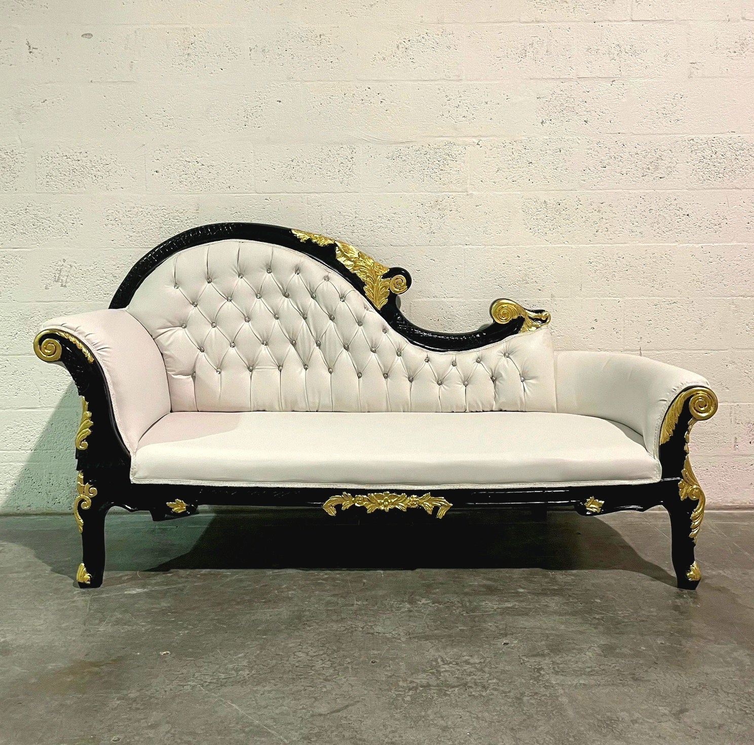 Rococo Chaise Lounge – White Leather, Black Lacquer Frame with Gold Leaf & Crystal Tufting